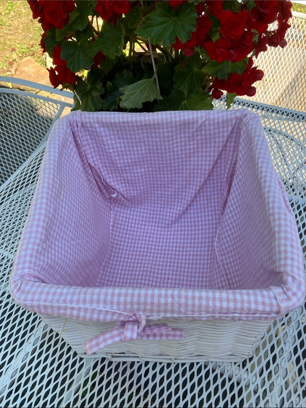 White Wicker Basket With Cotton Lining in Pink Gingham Pattern With Ties